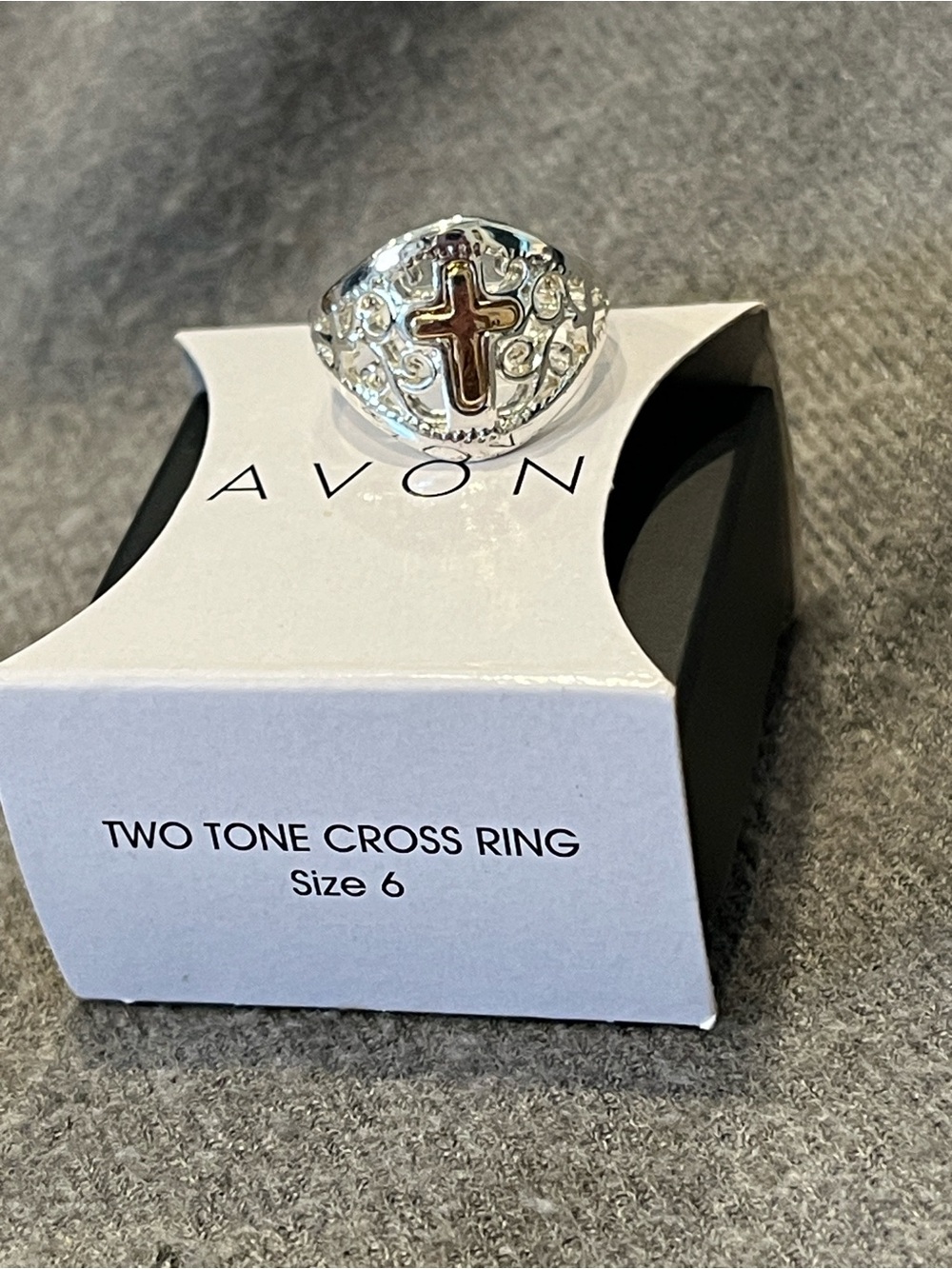 Avon Two Toned Cross Ring-6